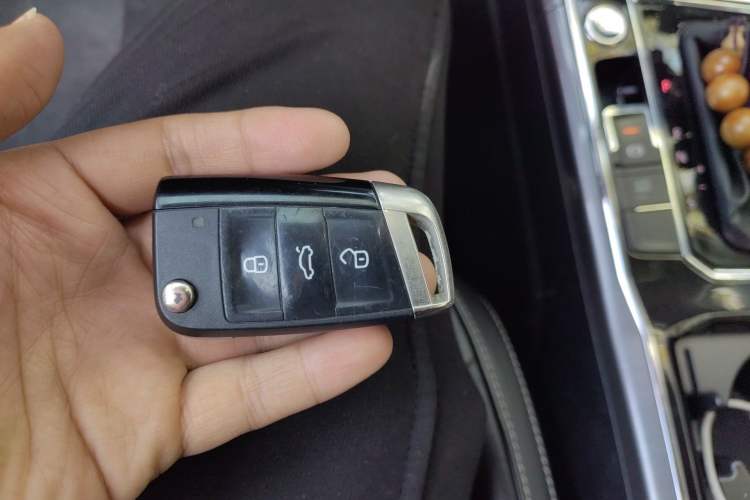 Used Volkswagen Passat 2017 330TSI DSG Luxury Edition Vehicle Key
