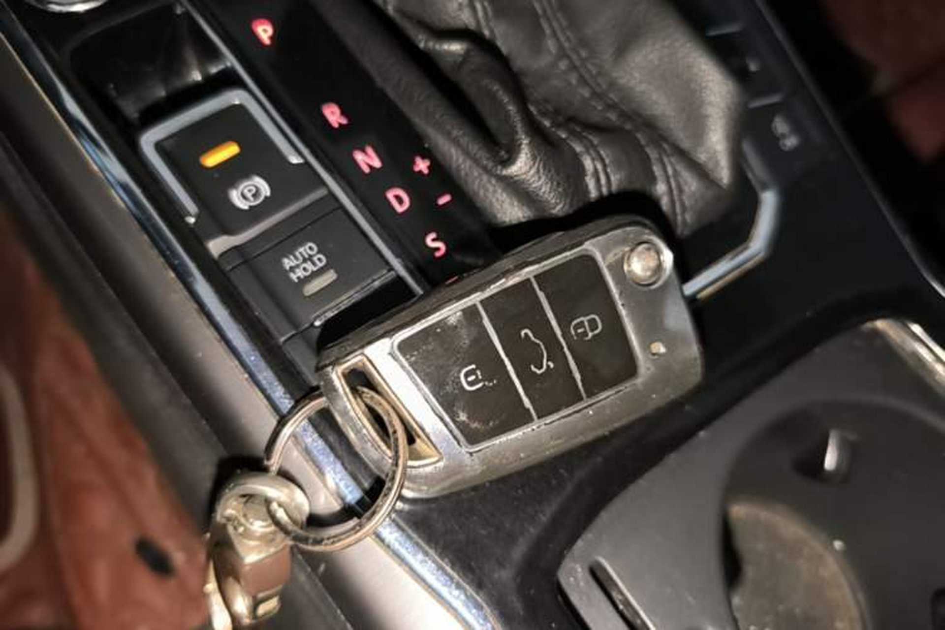 Used Volkswagen Passat 2017 330TSI DSG Luxury Edition Vehicle Key