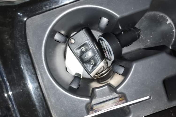 Used Volkswagen Passat 2017 280TSI DSG Luxury Edition Vehicle Key