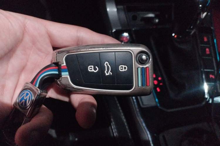 Used Volkswagen Passat 2017 330TSI DSG Prestige Edition Vehicle Key
