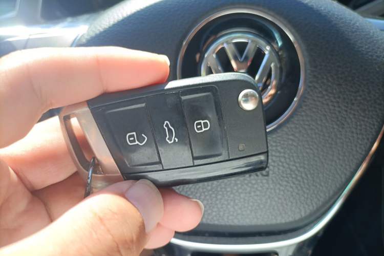 Used Volkswagen Passat 2017 330TSI DSG Luxury Edition Vehicle Key
