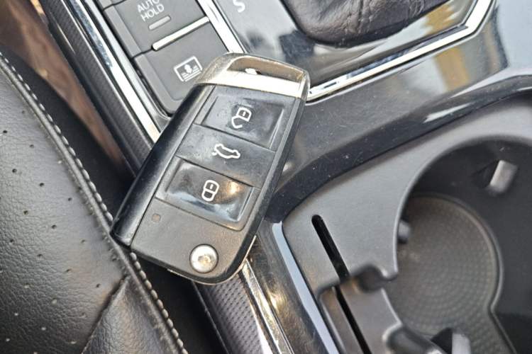 Used Volkswagen Passat 2017 330TSI DSG Prestige Edition Vehicle Key