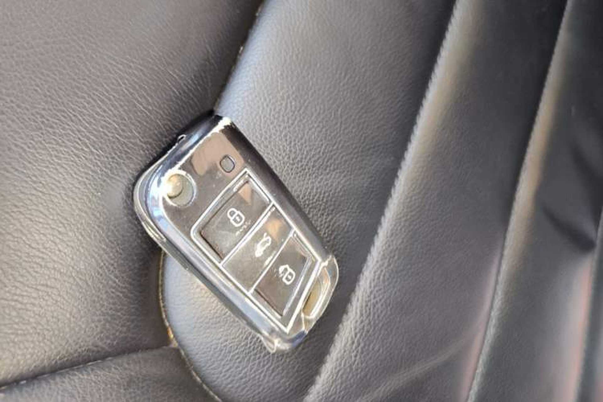 Used Volkswagen Passat  Vehicle Key