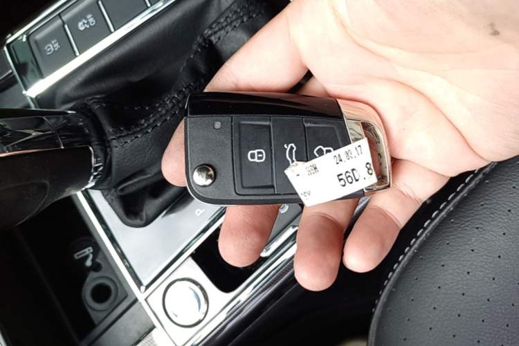 Used Volkswagen Passat 2017 330TSI DSG Prestige Edition Vehicle Key
