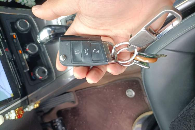 Used Volkswagen Passat 2017 280TSI DSG Luxury Edition Vehicle Key