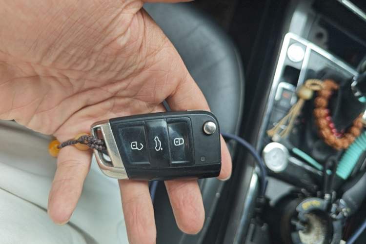 Used Volkswagen Passat 2017 330TSI DSG Prestige Edition Vehicle Key