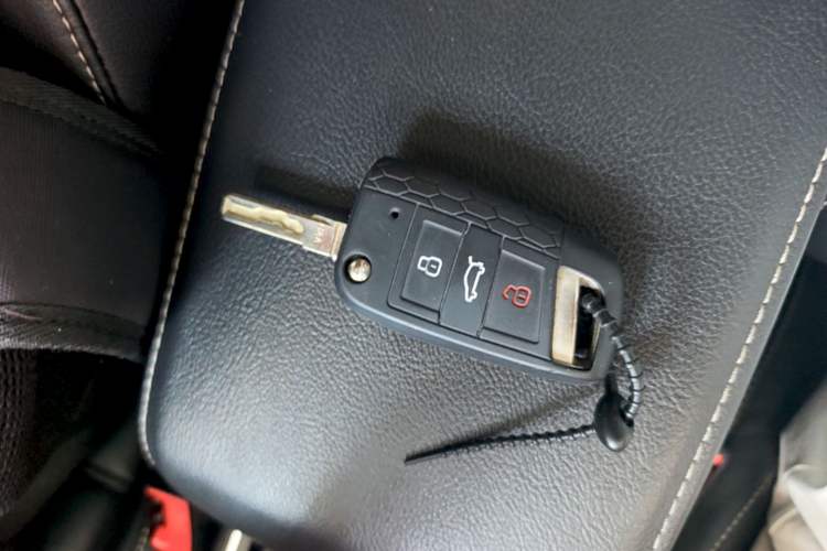 Used Volkswagen Passat 2017 330TSI DSG Luxury Edition Vehicle Key