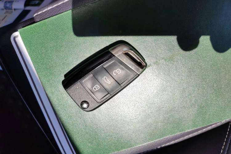 Used Volkswagen Passat 2017 330TSI DSG Prestige Edition Vehicle Key