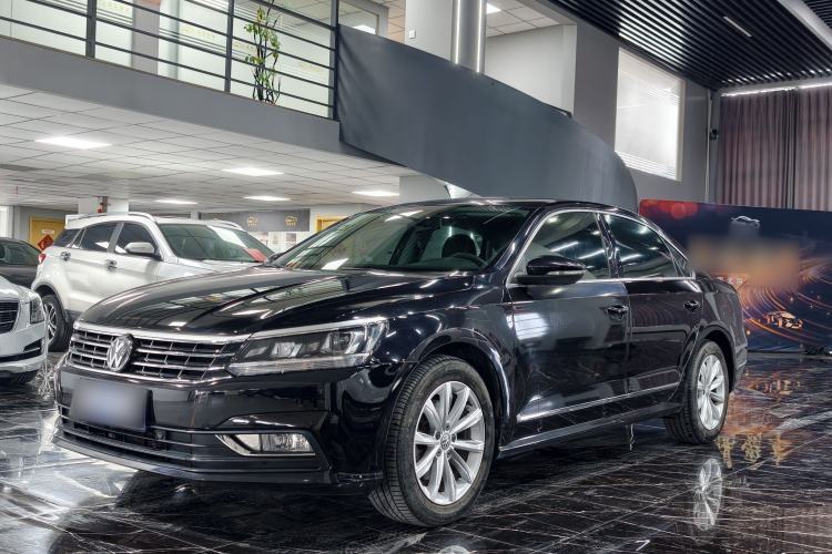 Used Volkswagen Passat 2017 330TSI DSG Luxury Edition Guazi used car, China used car export, Used car for sale, Used Volkswagen cars, Cheapest cars for sale