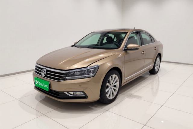 Ojetý Volkswagen Passat 2017 330TSI DSG Luxury Edition