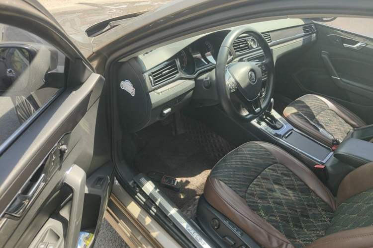 Used Volkswagen Passat 2017 330TSI DSG Prestige Edition Driver Seat