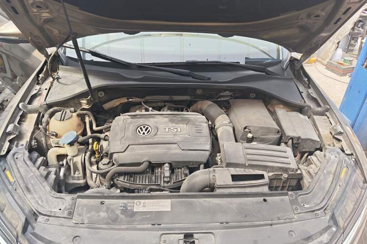 Used Volkswagen Passat 2017 330TSI DSG Prestige Edition Engine Bay