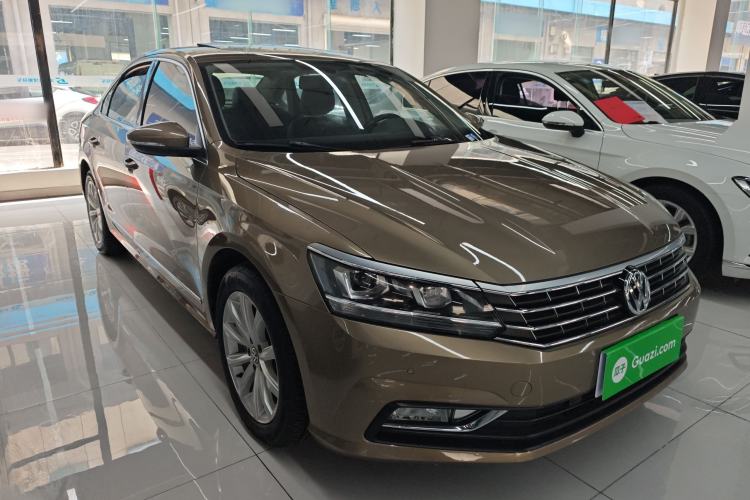 Used Volkswagen Passat 2017 330TSI DSG Luxury Edition Exterior 1