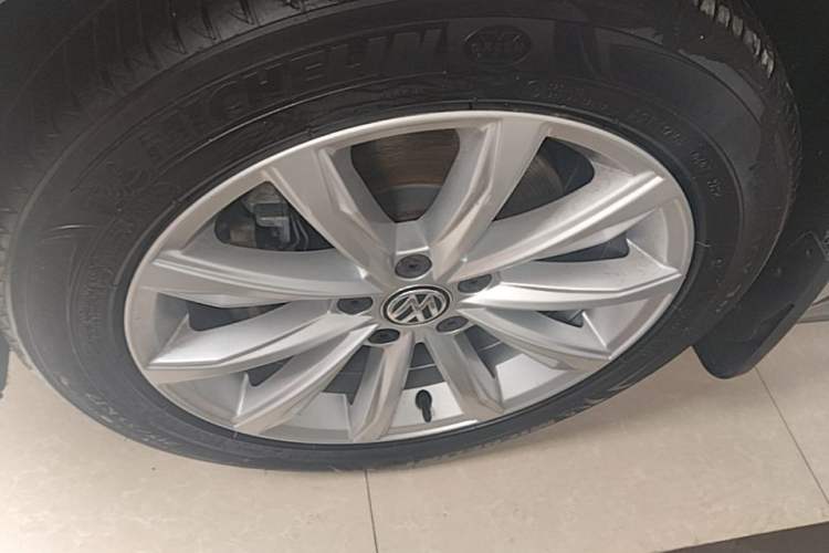 Used Volkswagen Passat 2017 280TSI DSG Luxury Edition Exterior 2