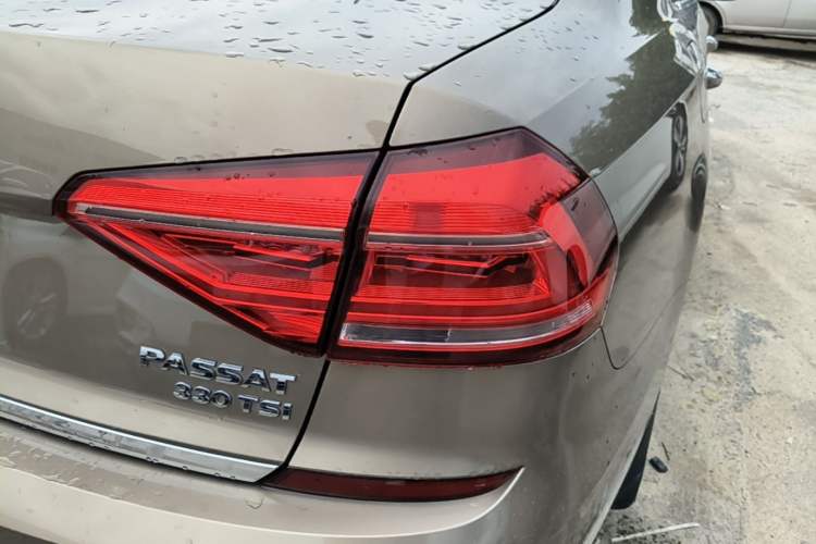 Used Volkswagen Passat 2017 330TSI DSG Prestige Edition Exterior 3