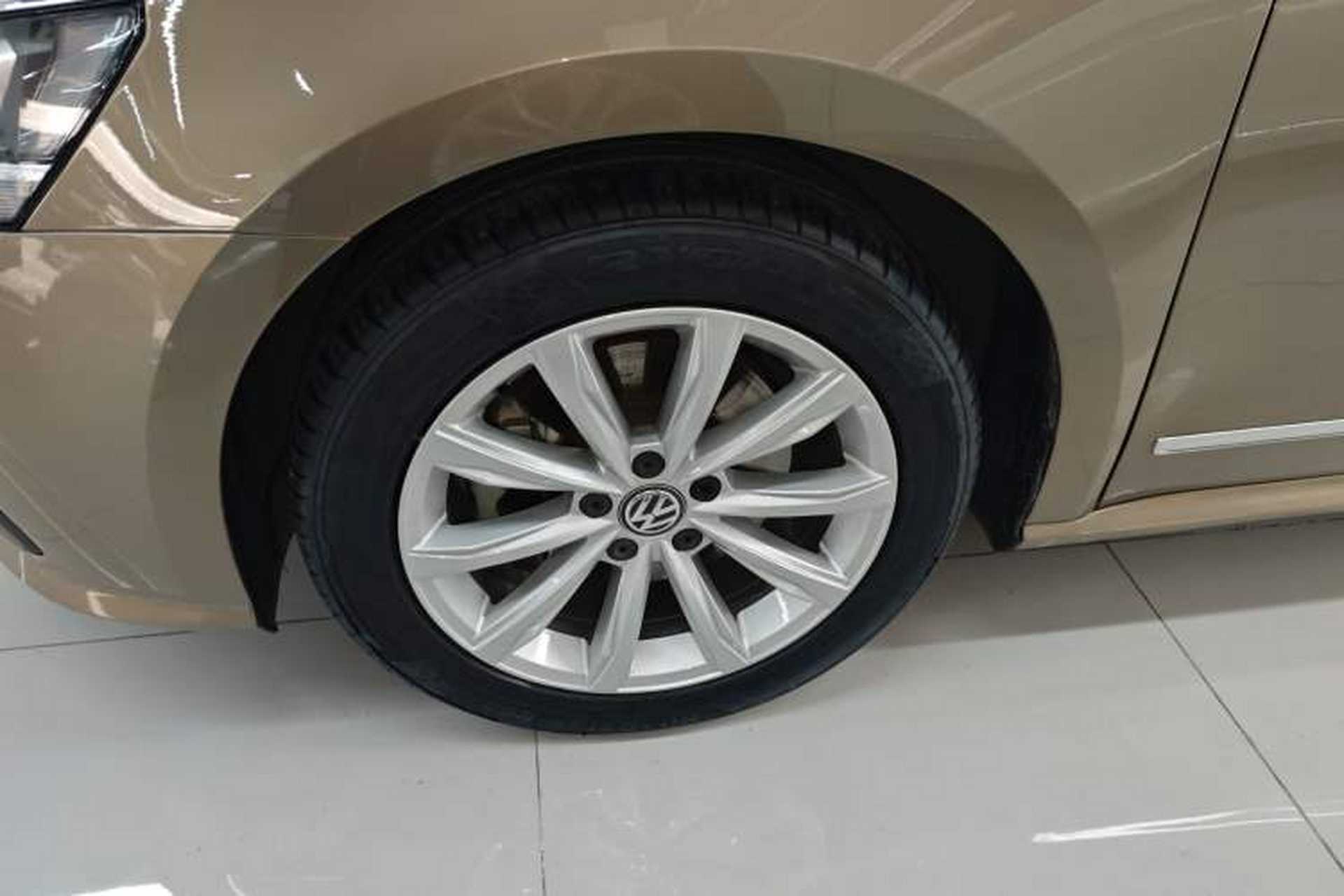 Used Volkswagen Passat 2017 330TSI DSG Luxury Edition Exterior 4