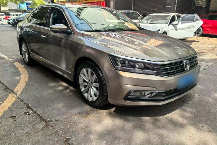 Used Volkswagen Passat 2017 280TSI DSG Luxury Edition Exterior 5
