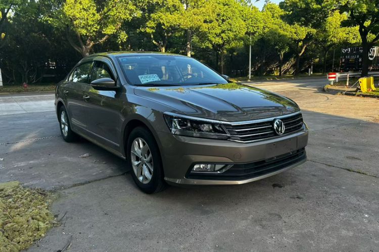 Used Volkswagen Passat 2017 280TSI DSG Luxury Edition Exterior 5