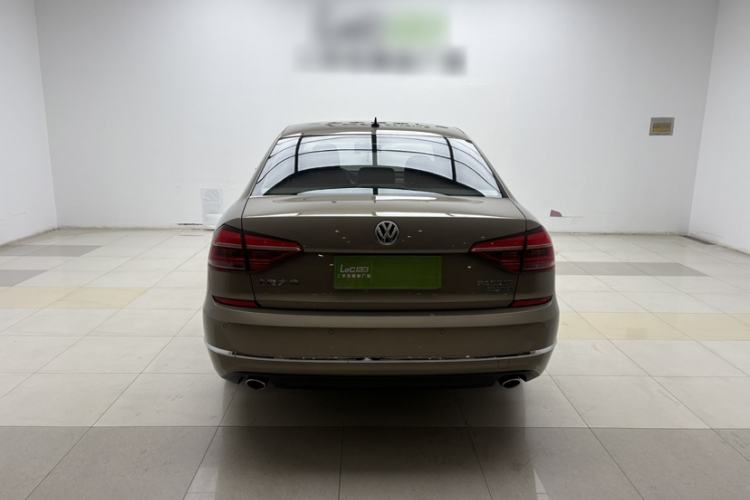 Used Volkswagen Passat 2017 330TSI DSG Luxury Edition Exterior 5