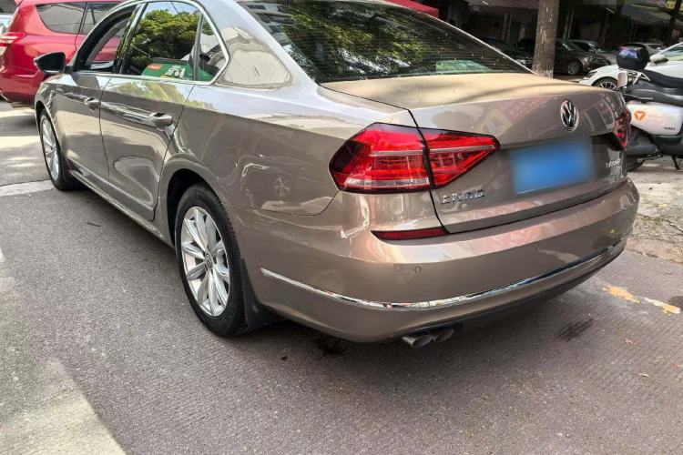 Used Volkswagen Passat 2017 280TSI DSG Luxury Edition Exterior 6