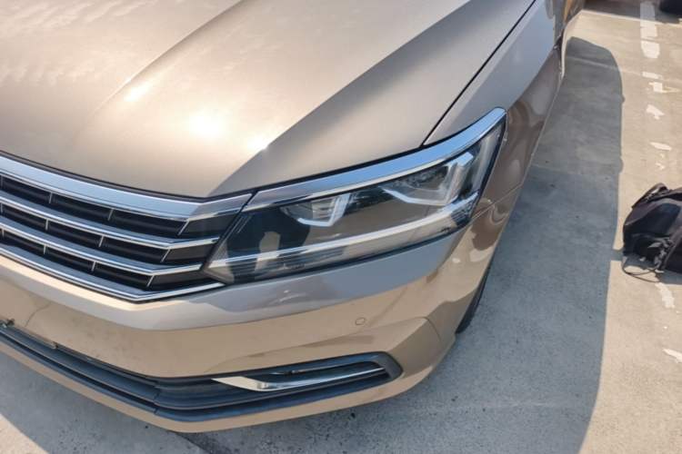 Used Volkswagen Passat 2017 330TSI DSG Luxury Edition Left Front Headlight