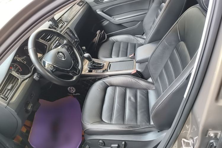 Used Volkswagen Passat 2017 330TSI DSG Luxury Edition Left Front Seat