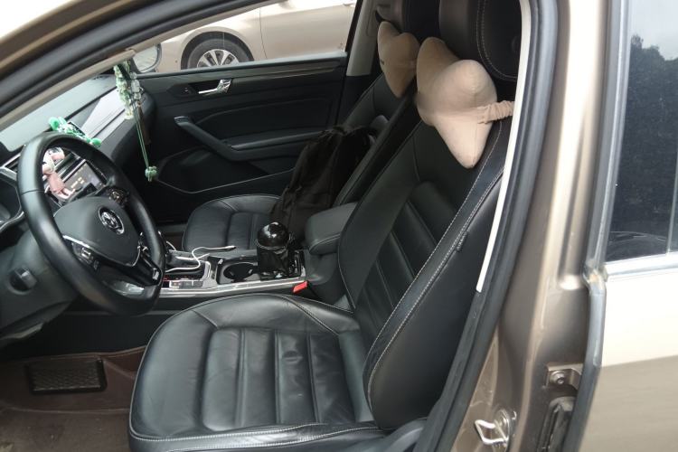 Used Volkswagen Passat 2017 280TSI DSG Luxury Edition Left Front Seat