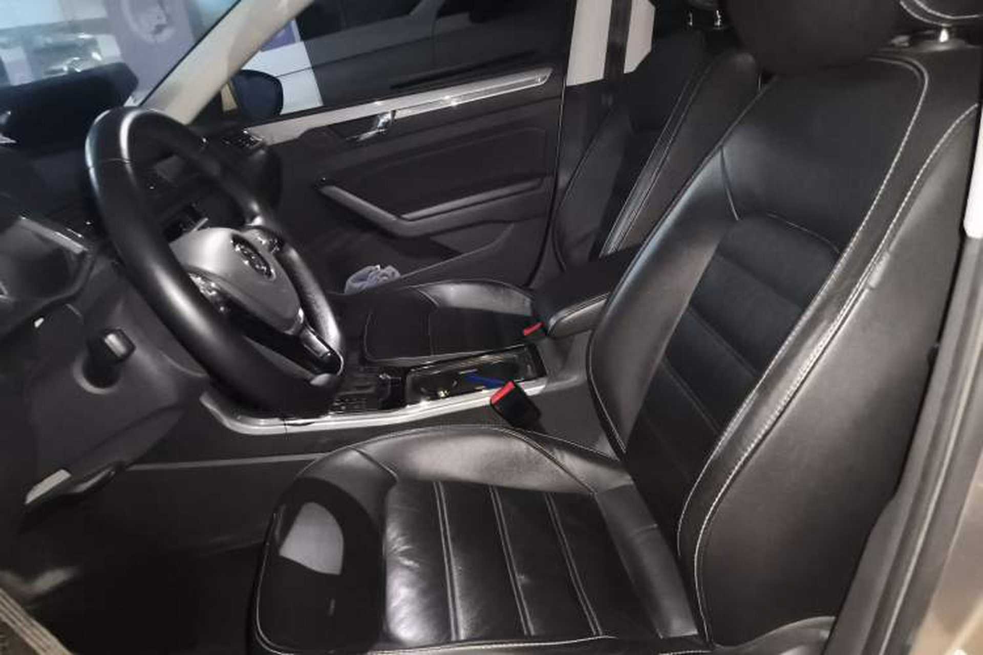 Used Volkswagen Passat 2017 280TSI DSG Luxury Edition Left Front Seat