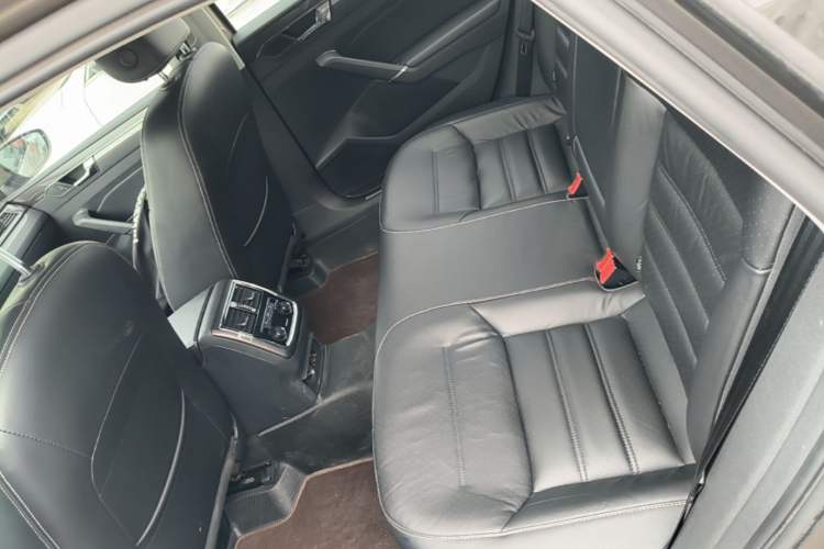 Used Volkswagen Passat 2017 330TSI DSG Prestige Edition Left Rear Seat
