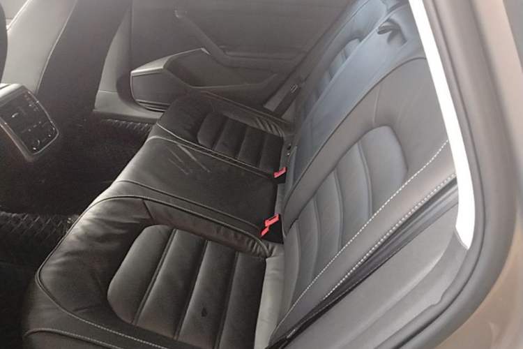 Used Volkswagen Passat 2017 280TSI DSG Luxury Edition Left Rear Seat