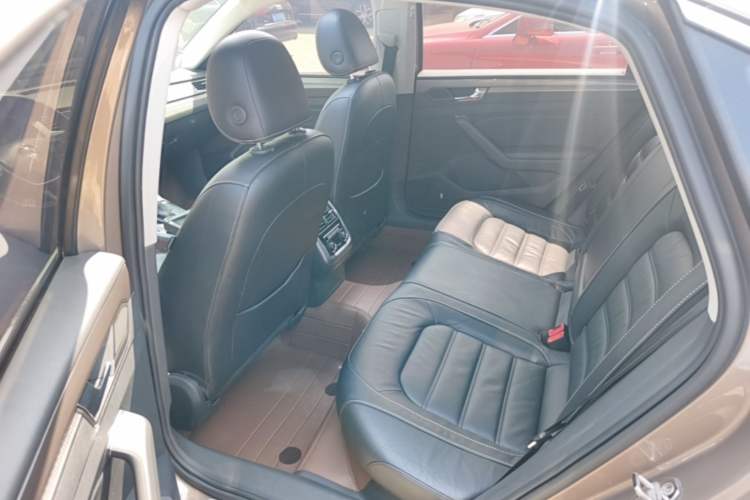 Used Volkswagen Passat 2017 330TSI DSG Luxury Edition Left Rear Seat