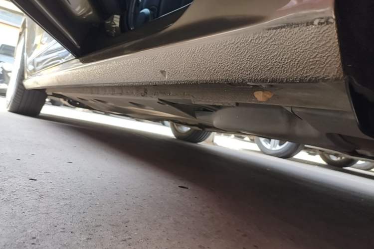 Used Volkswagen Passat 2017 330TSI DSG Luxury Edition Left Side Sill