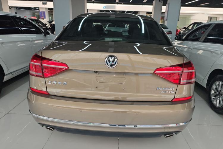 Used Volkswagen Passat 2017 330TSI DSG Luxury Edition Rear