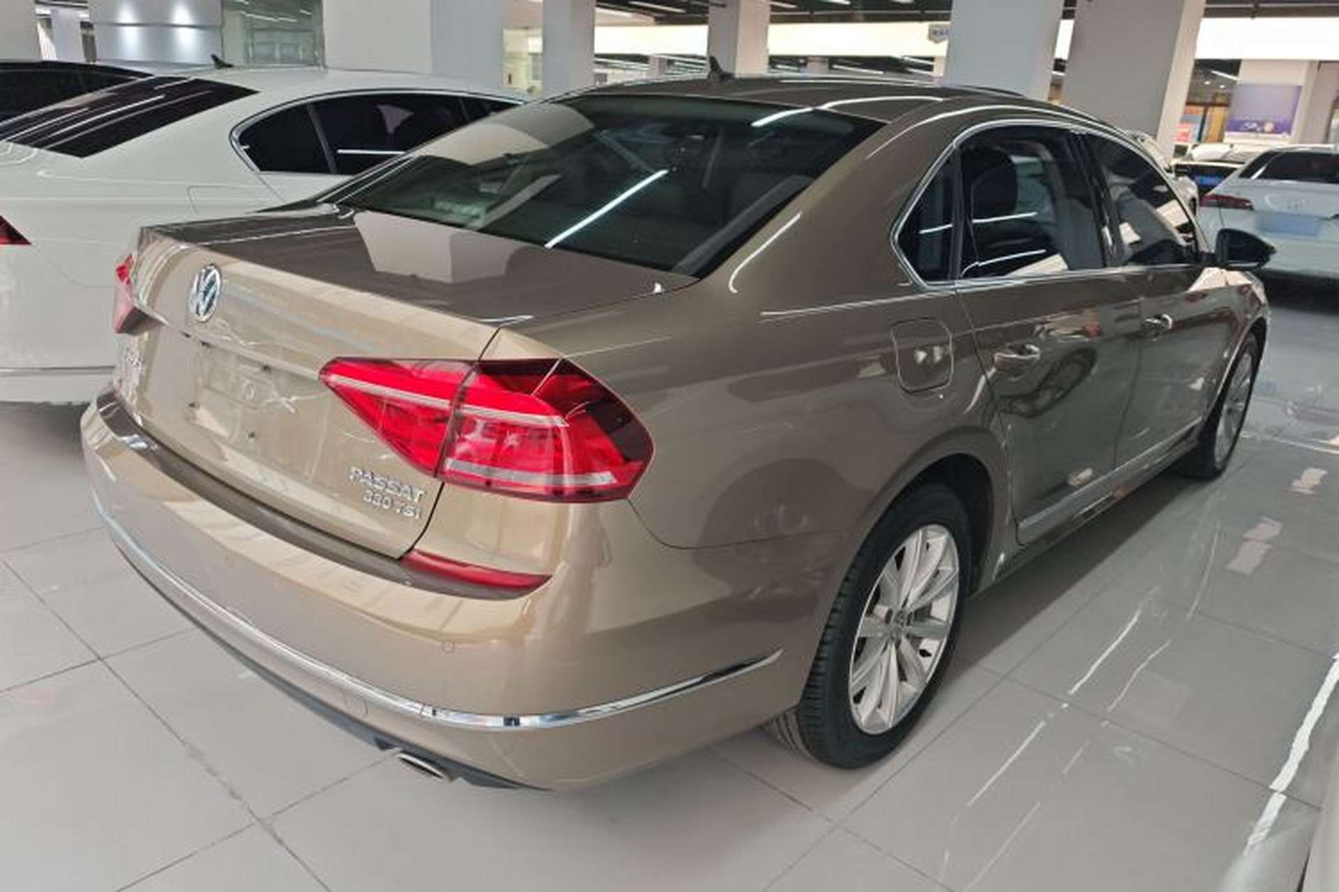 Used Volkswagen Passat 2017 330TSI DSG Luxury Edition Rear Right 45 Deg