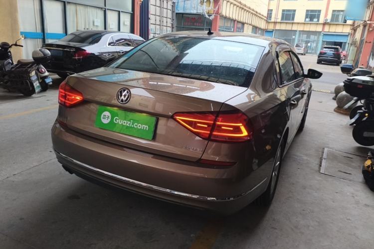 Used Volkswagen Passat 2017 280TSI DSG Luxury Edition Rear Right 45 Deg