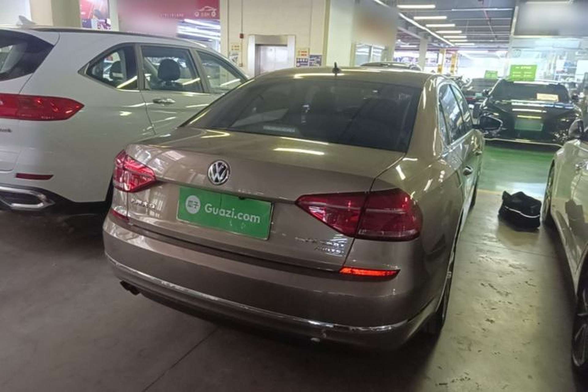 Used Volkswagen Passat 2017 280TSI DSG Luxury Edition Rear Right 45 Deg