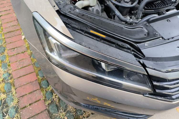 Used Volkswagen Passat 2017 330TSI DSG Luxury Edition Right Front Headlight