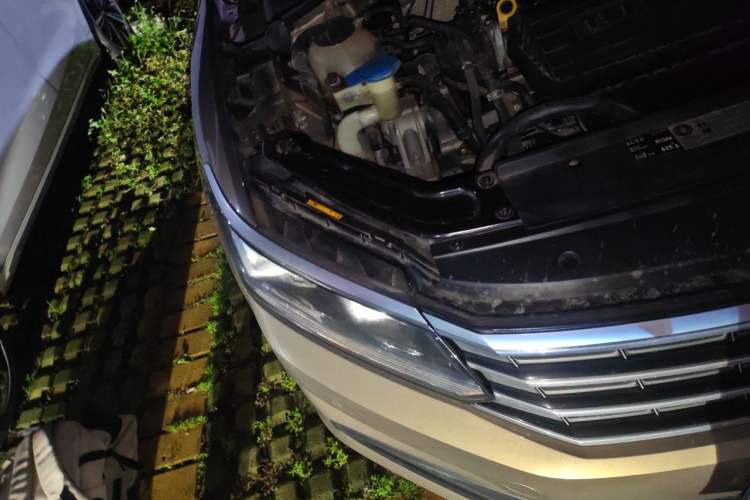 Used Volkswagen Passat 2017 280TSI DSG Luxury Edition Right Front Headlight