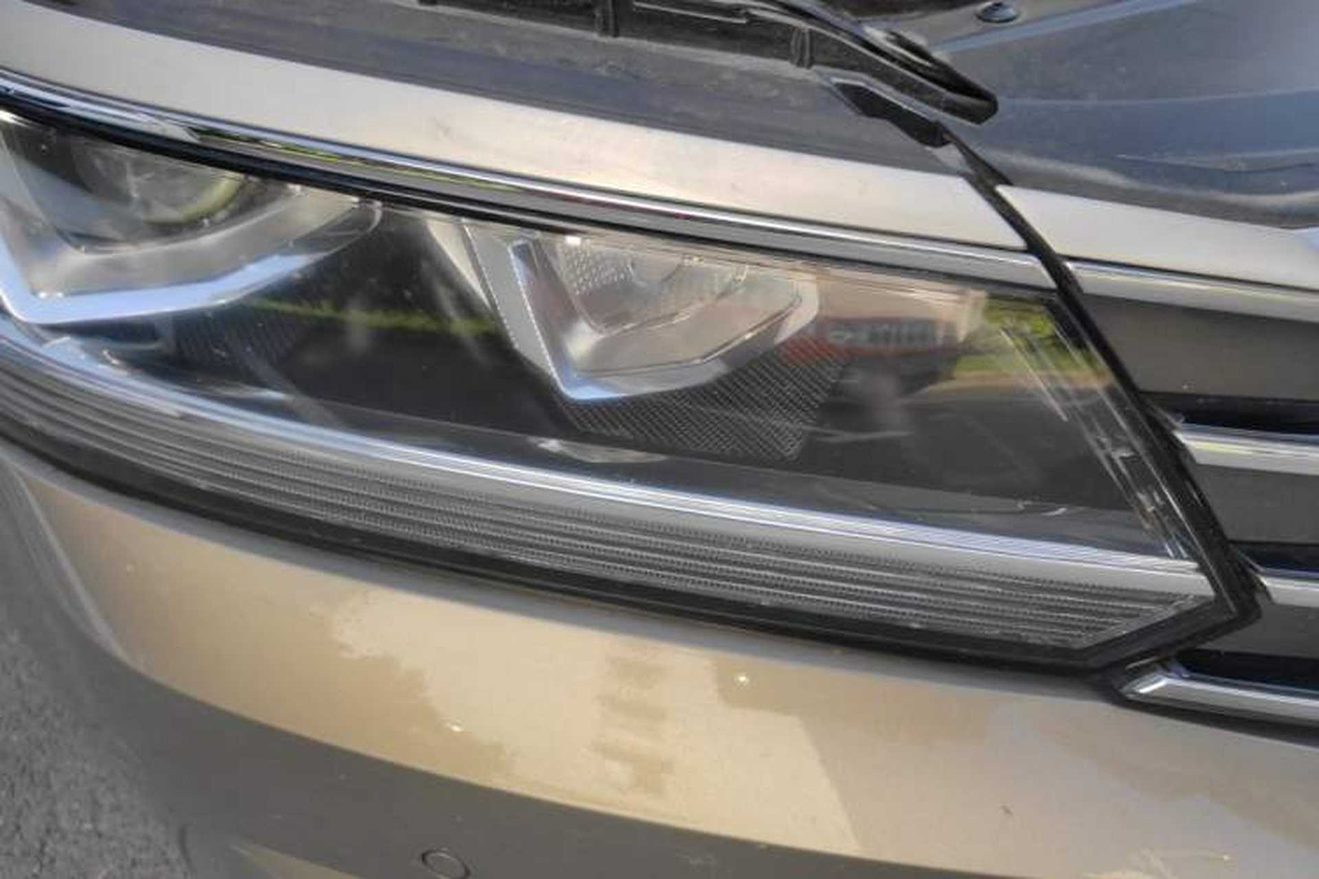Used Volkswagen Passat 2017 330TSI DSG Luxury Edition Right Front Headlight