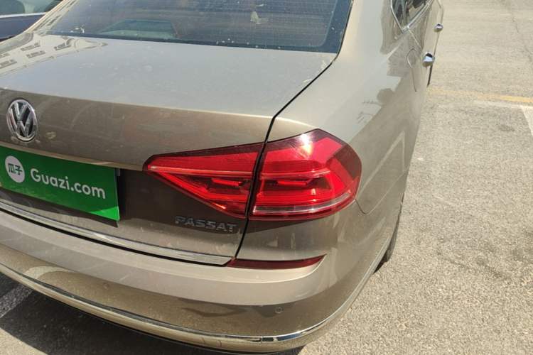 Used Volkswagen Passat 2017 330TSI DSG Prestige Edition Right Rear Taillight