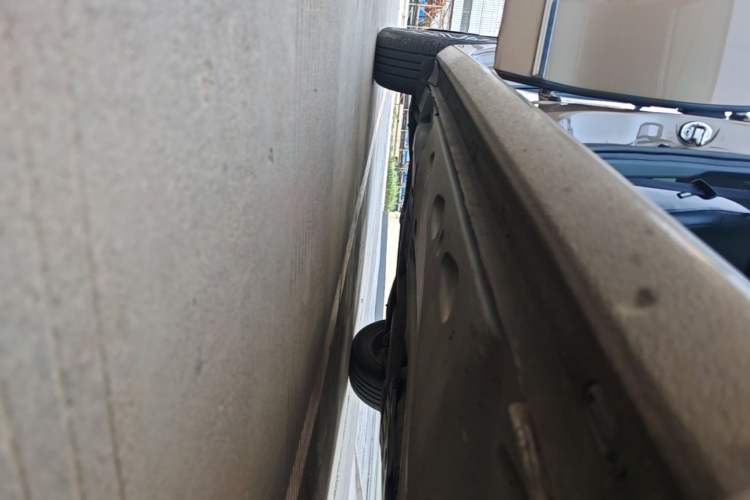 Used Volkswagen Passat 2017 330TSI DSG Prestige Edition Right Side Sill