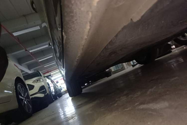 Used Volkswagen Passat 2017 280TSI DSG Luxury Edition Right Side Sill
