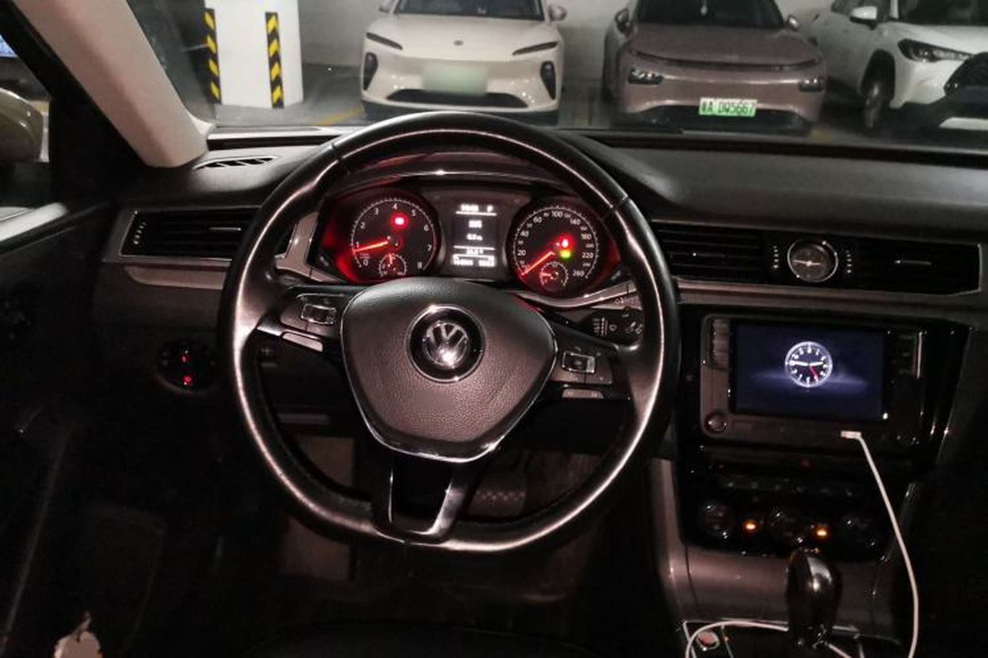 Used Volkswagen Passat 2017 330TSI DSG Luxury Edition Steering Wheel