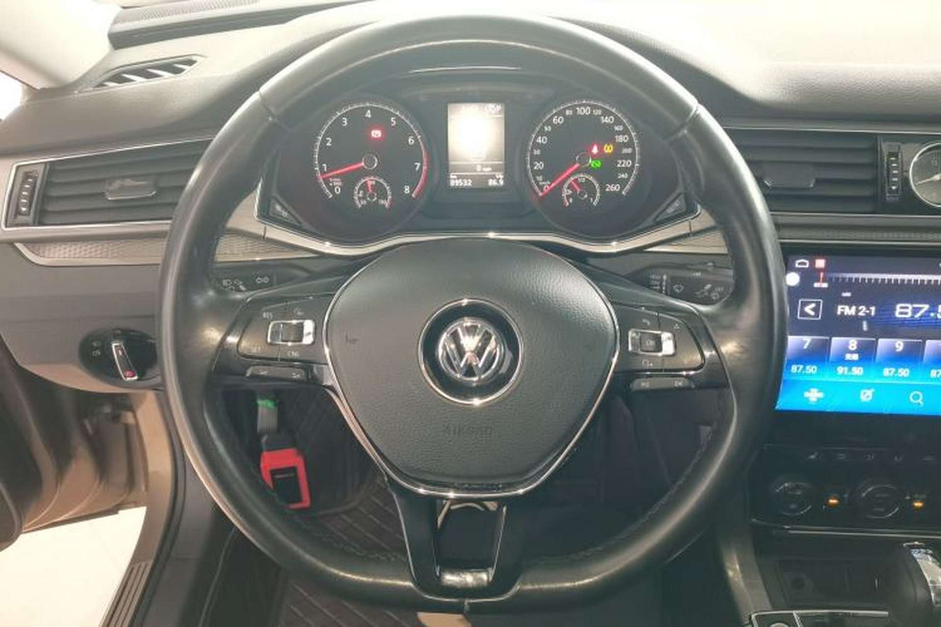 Used Volkswagen Passat 2017 330TSI DSG Luxury Edition Steering Wheel