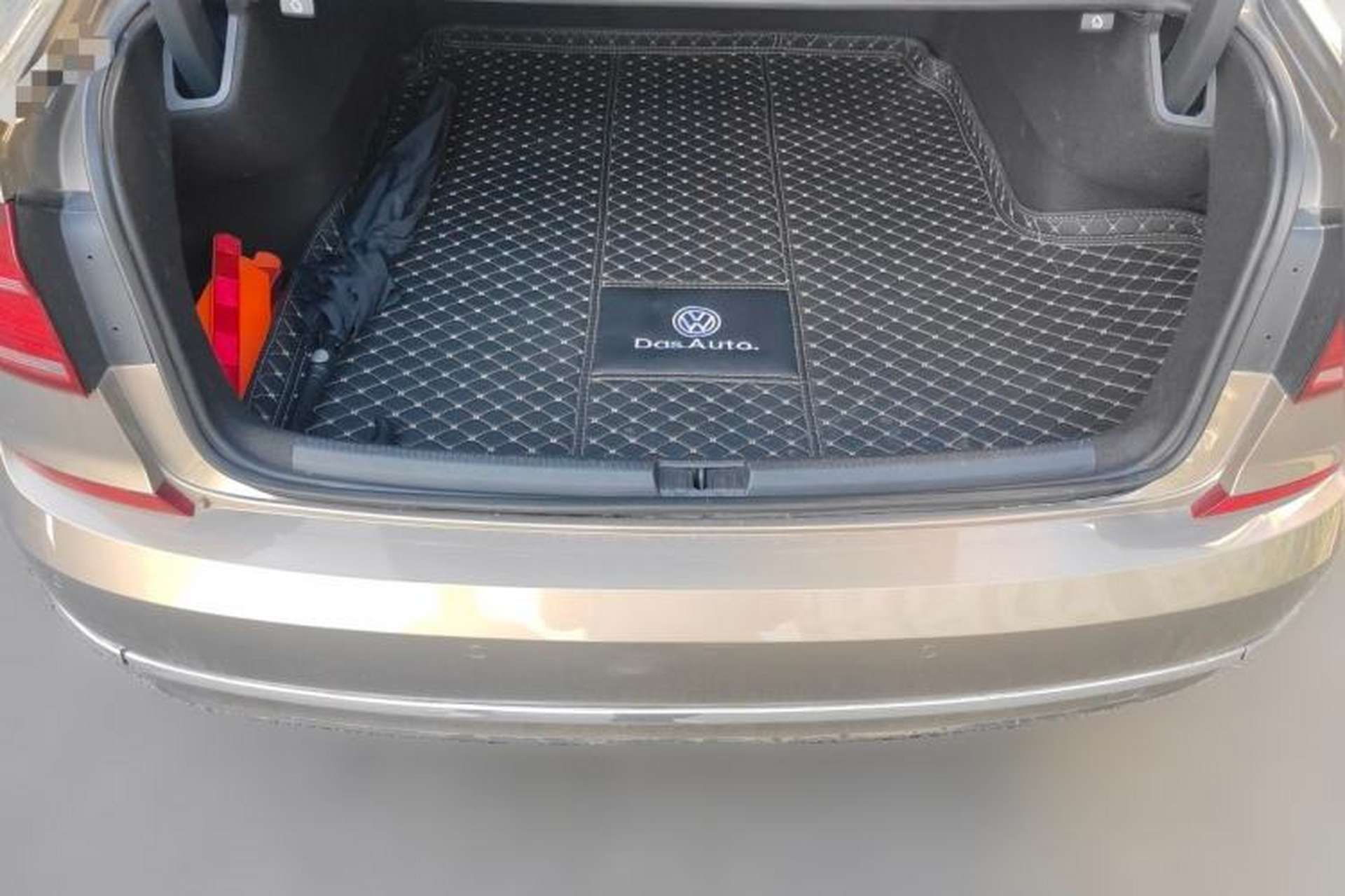 Used Volkswagen Passat 2017 330TSI DSG Luxury Edition Trunk