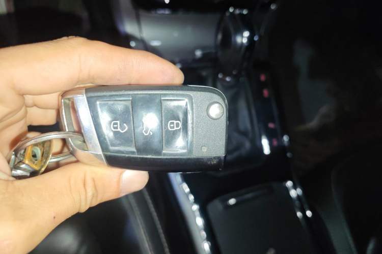 Used Volkswagen Passat 2017 280TSI DSG Luxury Edition Vehicle Key