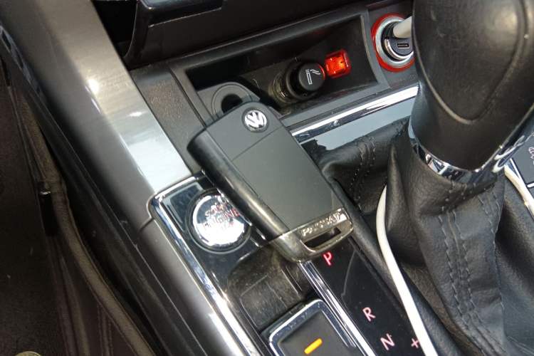 Used Volkswagen Passat 2017 280TSI DSG Luxury Edition Vehicle Key