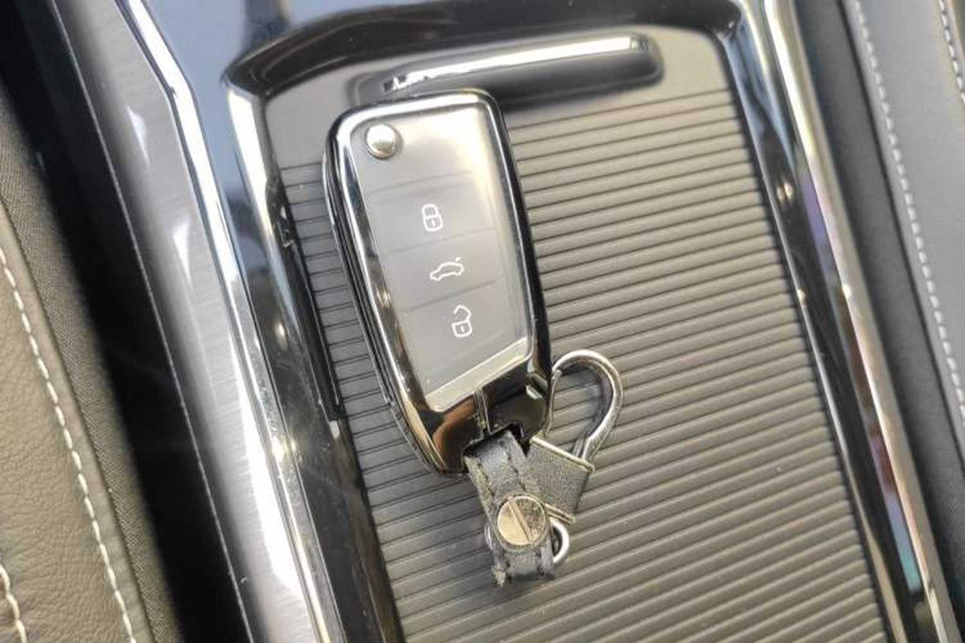 Used Volkswagen Passat 2017 330TSI DSG Luxury Edition Vehicle Key