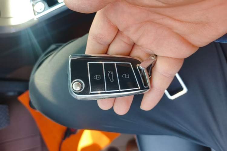 Used Volkswagen Passat 2017 330TSI DSG Luxury Edition Vehicle Key
