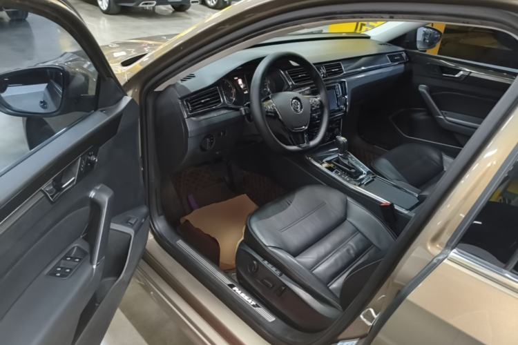 Used Volkswagen Passat 2017 330TSI DSG Prestige Edition Driver Seat